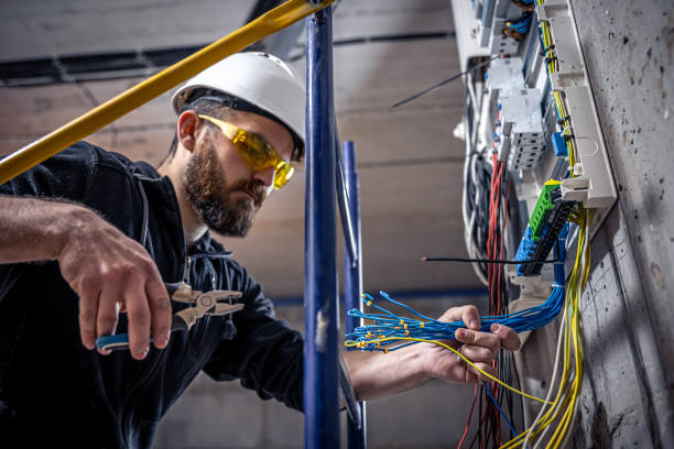 Best Electrician Near Me  in Mounds, OK